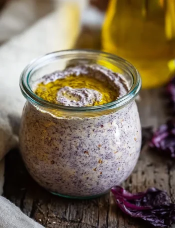 Pesto di Radicchio Trevigiano fresco servito su pasta