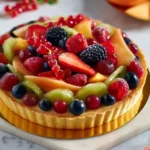 Decorazione di crostate di frutta con design unici e creativi