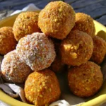 Bocconcini di carote e albicocche secche serviti su un piatto