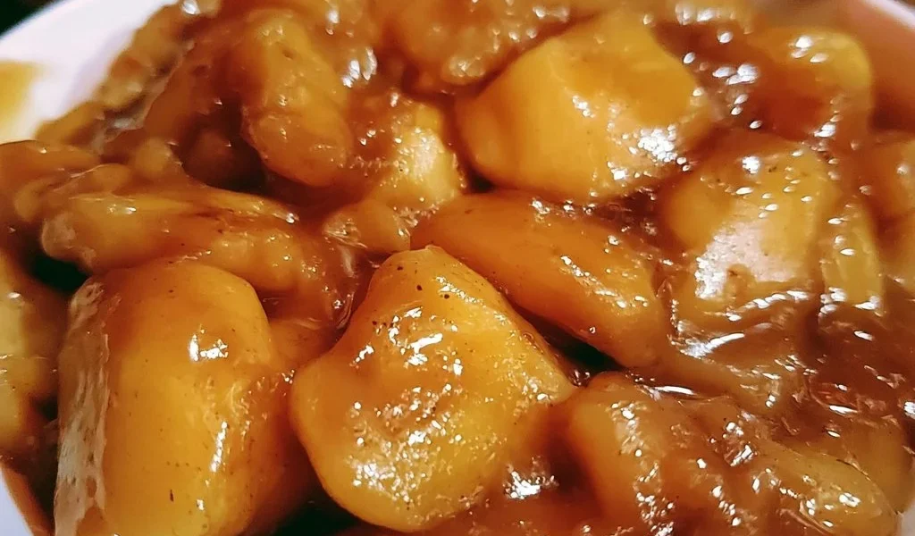 Farcitura di mela facile e veloce per dolci e torte