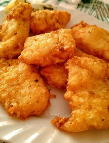 Filetto di merluzzo fritto in pastella dorata e croccante