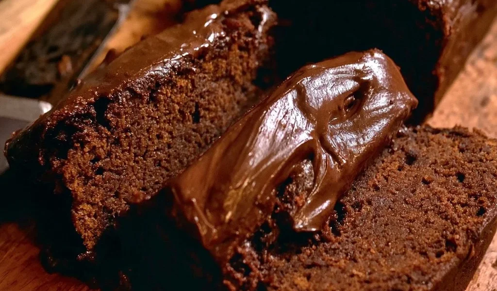 Pane di zucca al cioccolato fondente fresco e appetitoso