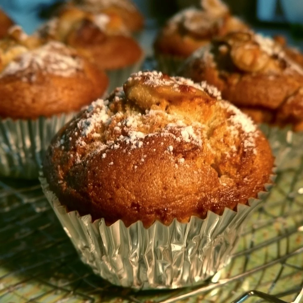 Muffin freschi e morbidi con mirtilli e gocce di cioccolato