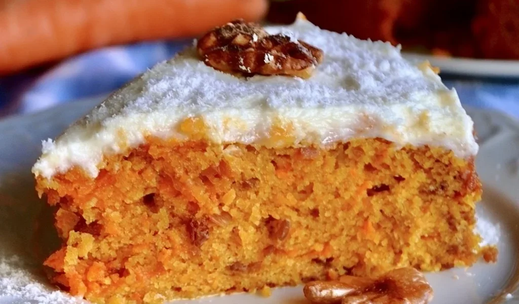 Preparazione della Torta 5 Minuti alle Carote fresca e fragrante