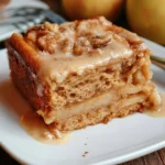 Torta di Mele Dapple con mele fresche e una crosta dorata