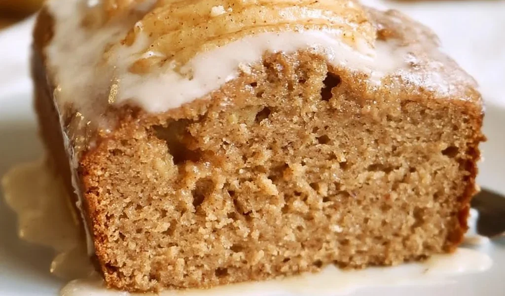 Torta di Spezie di Mela con spezie aromatiche e mela fresca