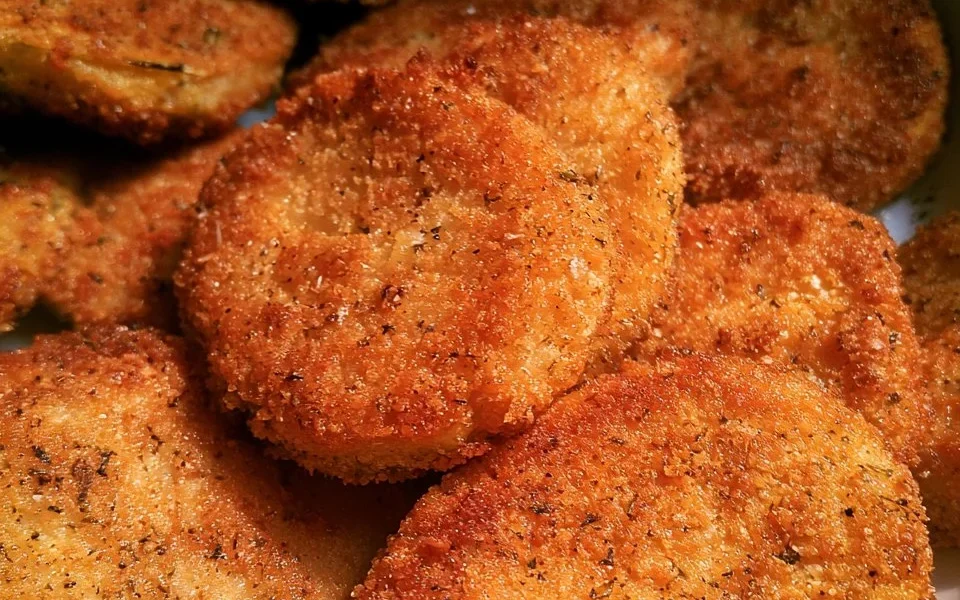 Cordon bleu di zucca preparato nella friggitrice ad aria, piatto vegetariano