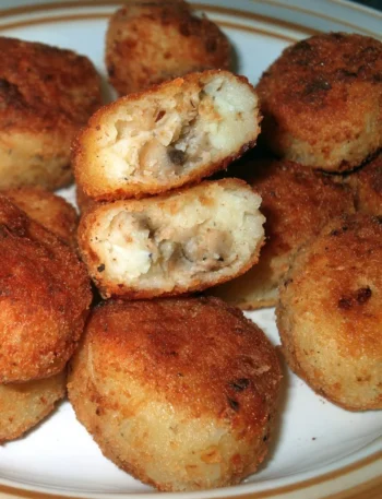 Crocchette di patate e funghi dorate e croccanti